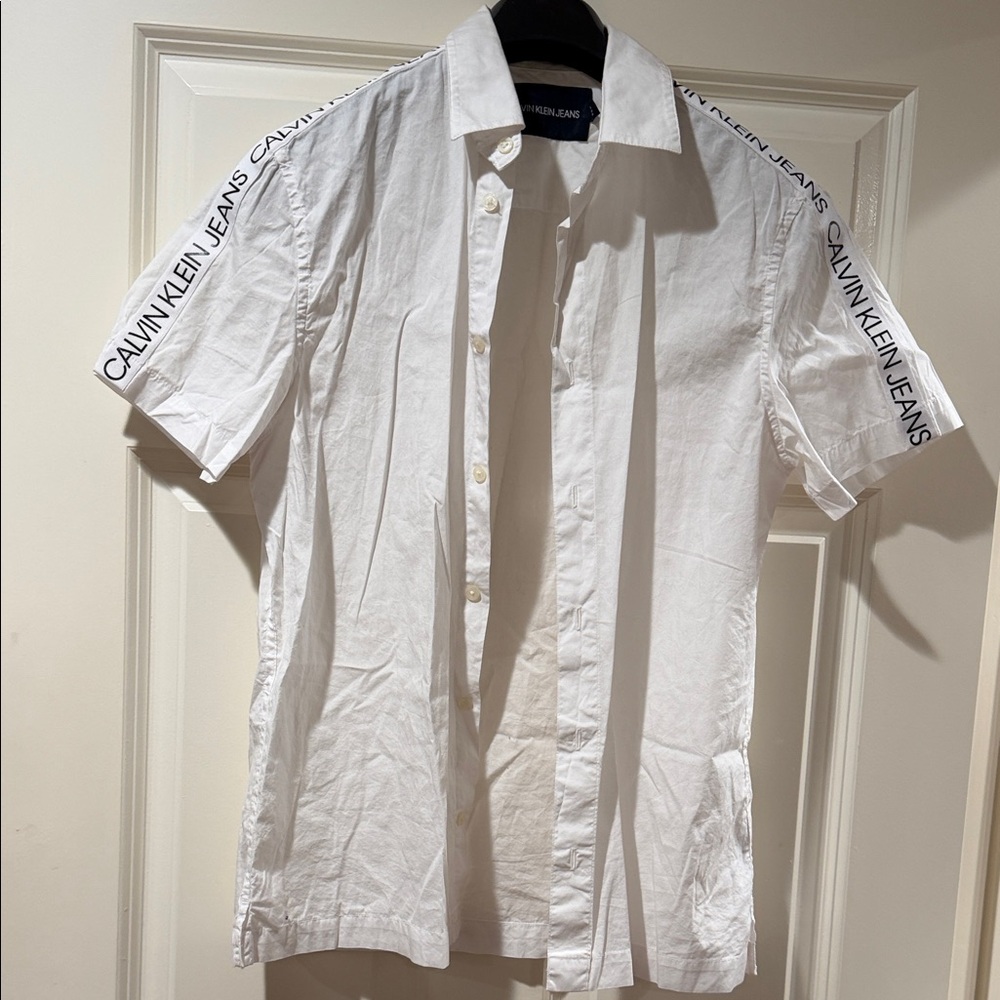 Calvin Klein White Casual Button Down Shirt